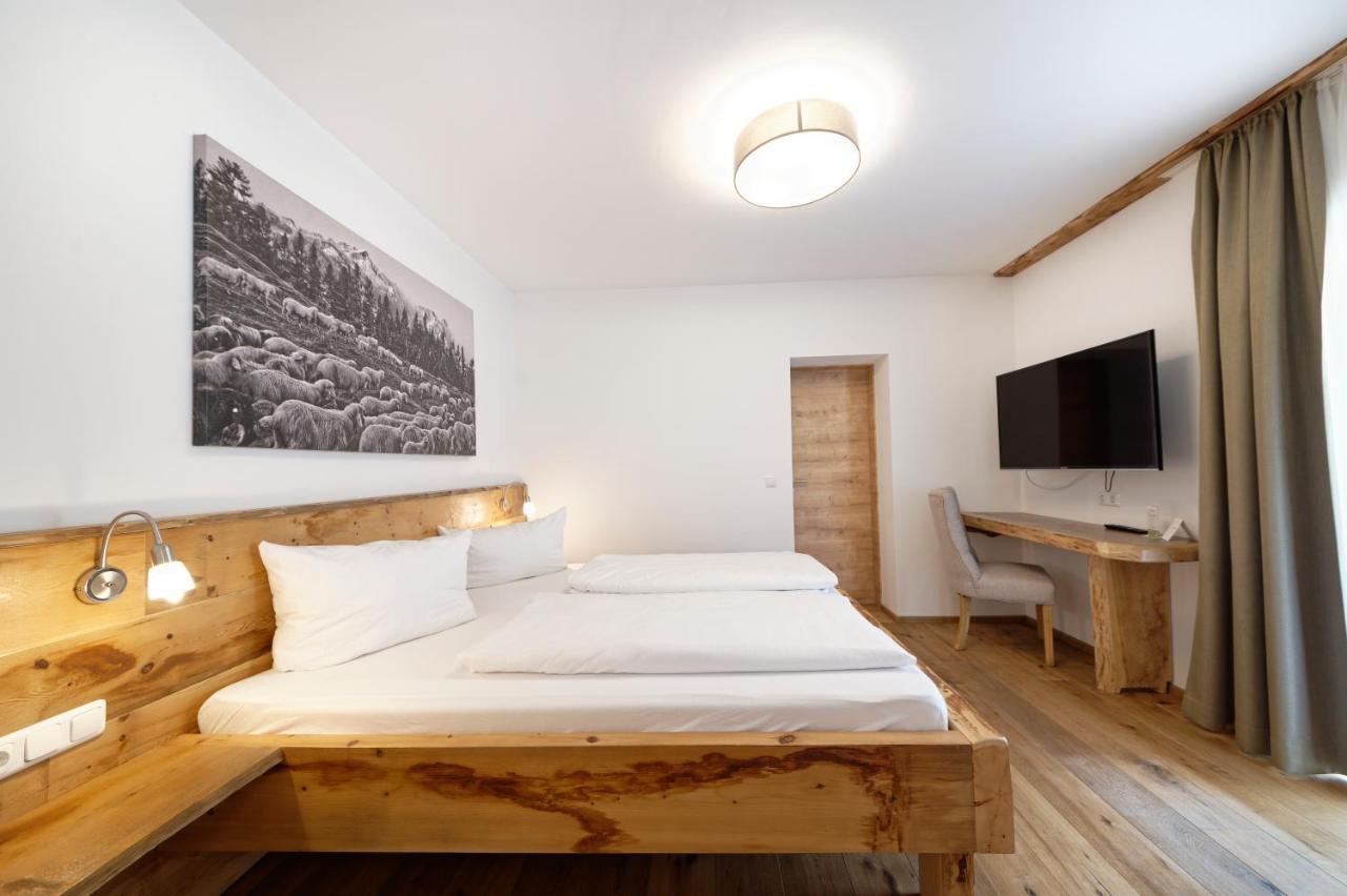 Hotel Garni Alpengruss Гармиш-Партенкирхен Екстериор снимка