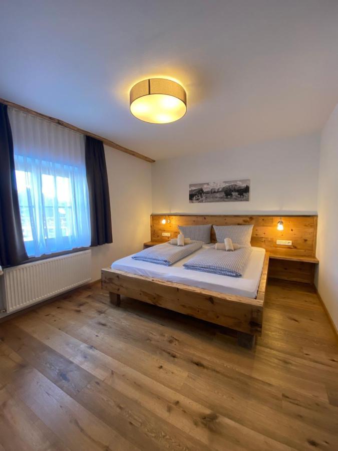 Hotel Garni Alpengruss Гармиш-Партенкирхен Екстериор снимка