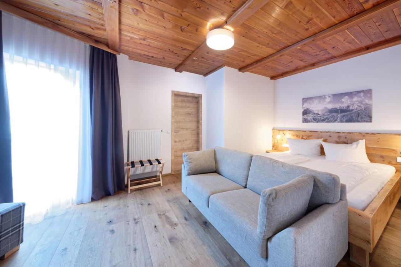 Hotel Garni Alpengruss Гармиш-Партенкирхен Екстериор снимка