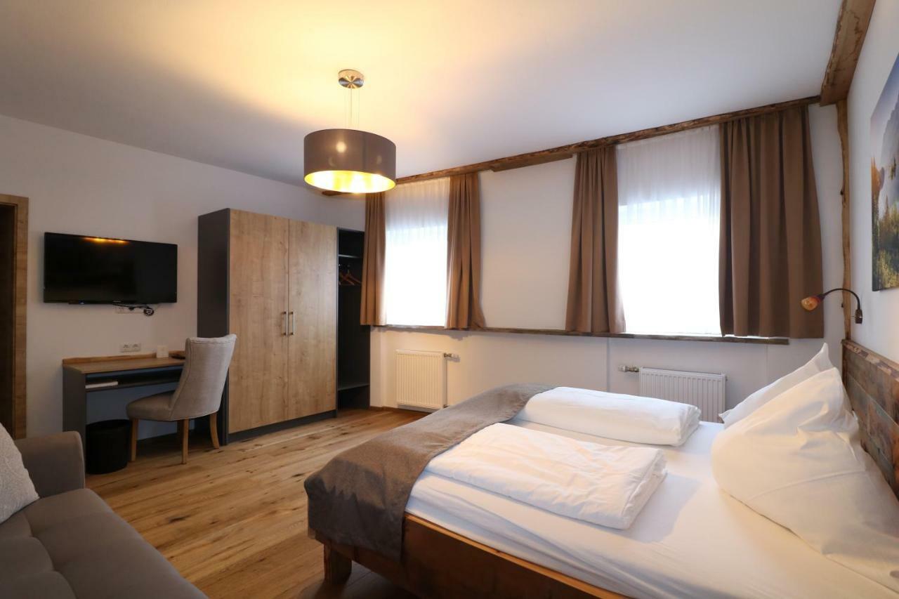 Hotel Garni Alpengruss Гармиш-Партенкирхен Екстериор снимка
