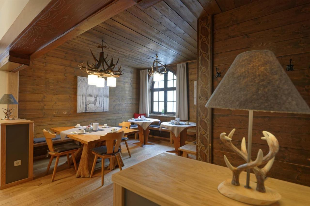 Hotel Garni Alpengruss Гармиш-Партенкирхен Екстериор снимка